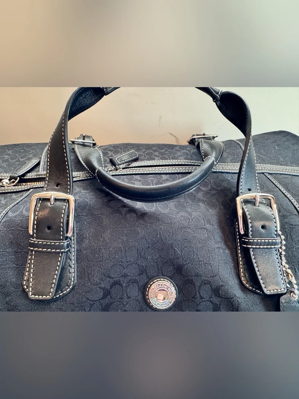 Coach spacious black